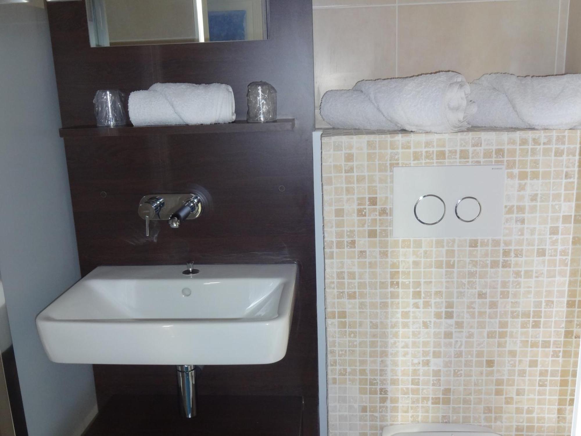 Hôtel La Champagne Ardenne Cabourg Quarto foto